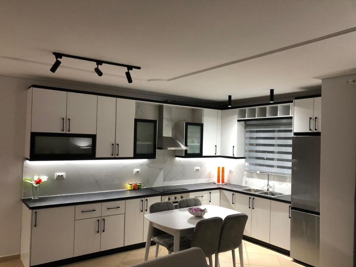 Sea La Vie- Apartment Saranda Dış mekan fotoğraf
